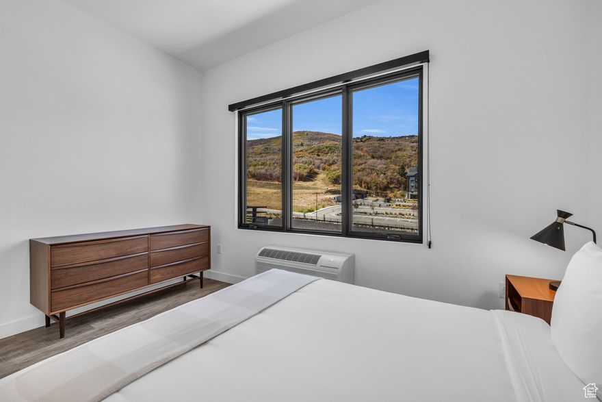 Welcome to your mountain retreat! This top-floor one bedroom condominium is one of only three units located in the Baton building, offering a unique blend of comfort and convenience with its lockout capability. Included is one assigned parking space conveniently located next to the ski storage in the secured garage. Enjoy direct access to the Jordanelle Gondola and the newly developed Deer Valley East Village, making it easy to embrace the outdoor lifestyle that Park City and Deer Valley are renowned for. Ideal for outdoor enthusiasts, this amenity-rich unit is perfect for skiing, biking, and hiking. Immerse yourself in a vibrant community that celebrates nature, all while having the conveniences of Salt Lake City just a short drive away. Not one street light from the SLC International airport to your ski condo in East Village. Adjoining unit available for purchase separately or together.