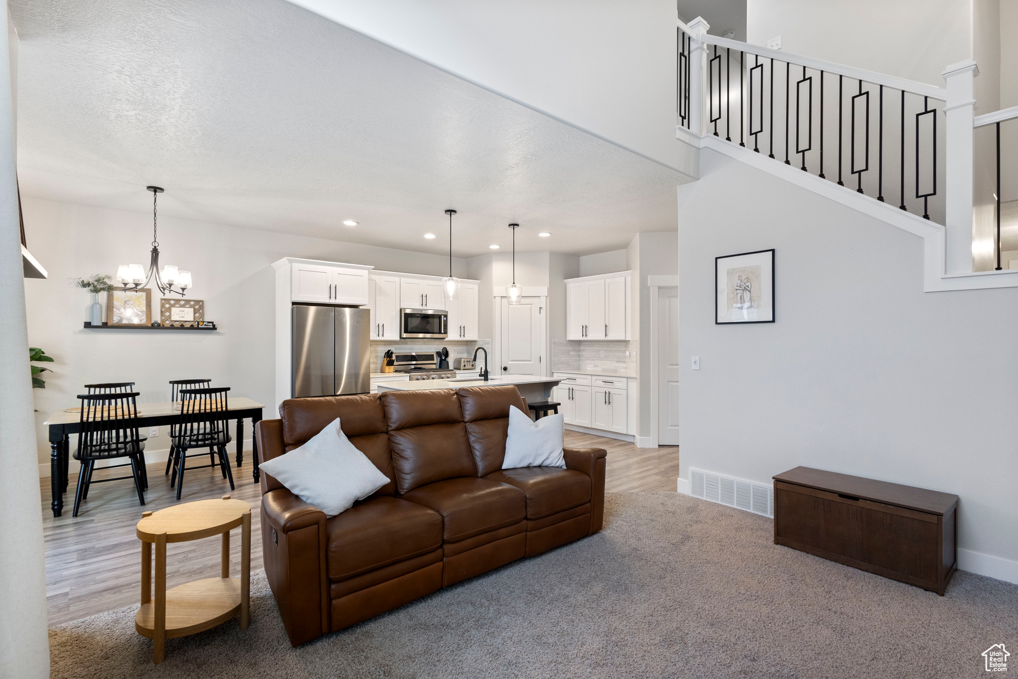 WILLOW POINT - Residential