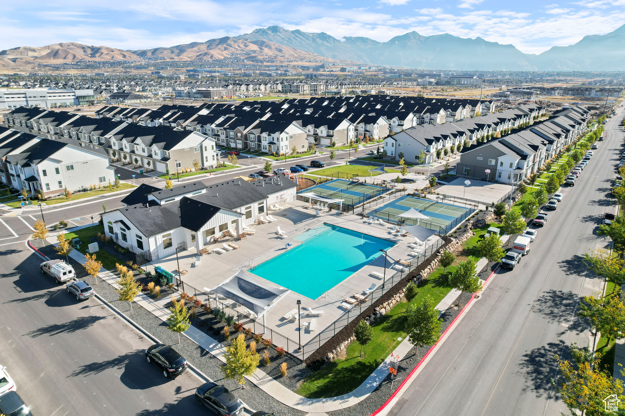 WILLOW POINT - Residential