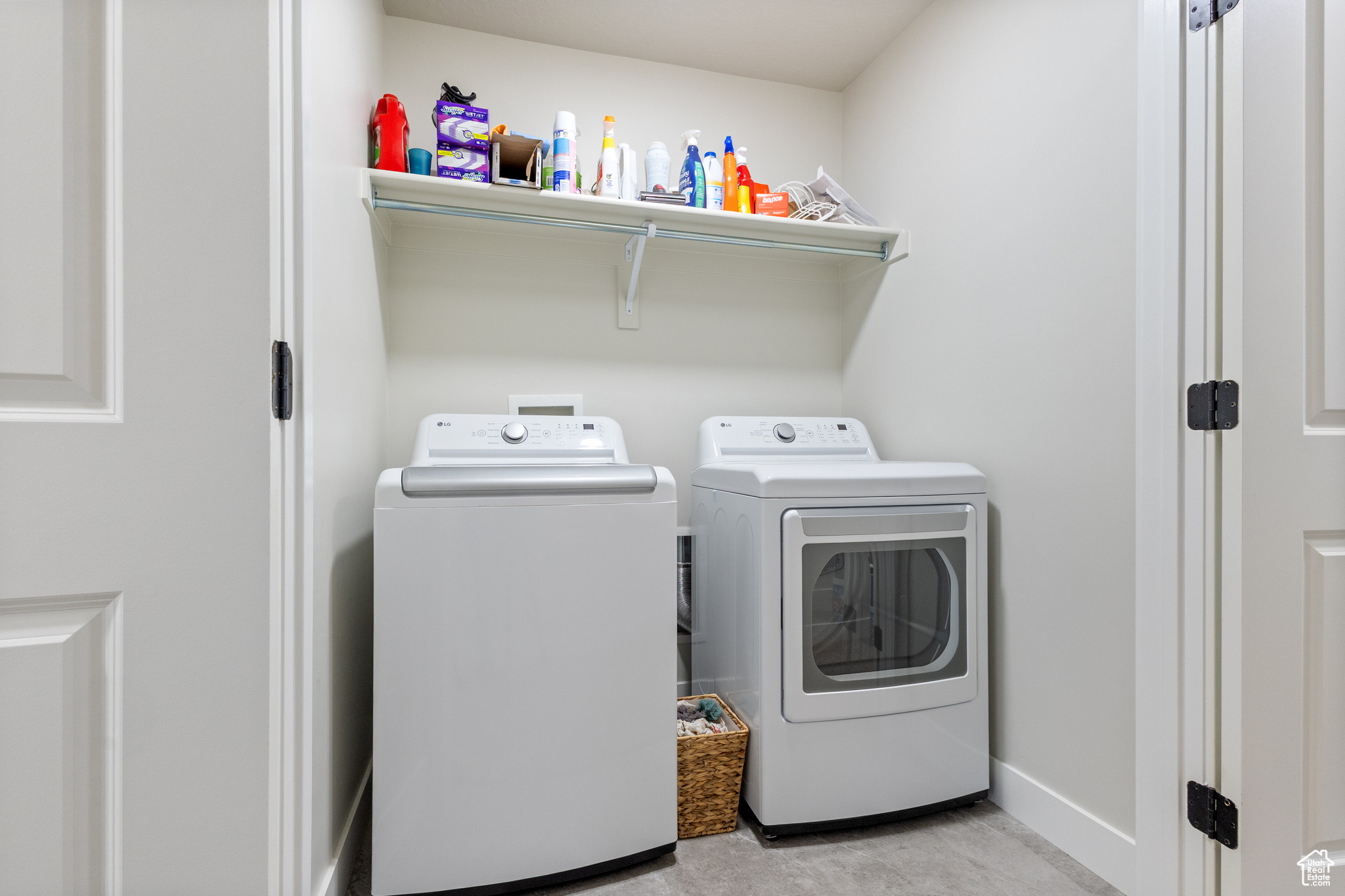 WILLOW POINT - Residential