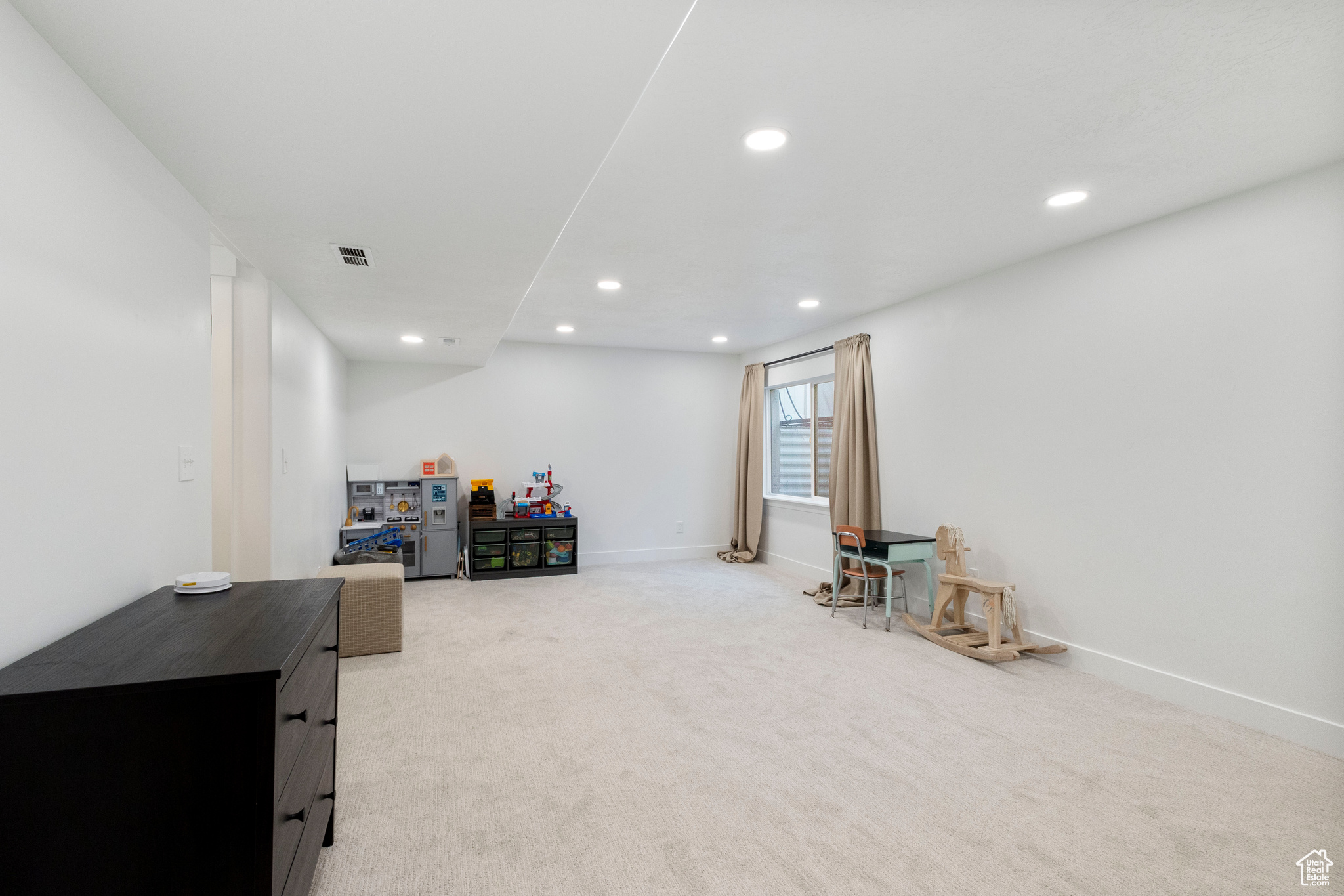 WILLOW POINT - Residential