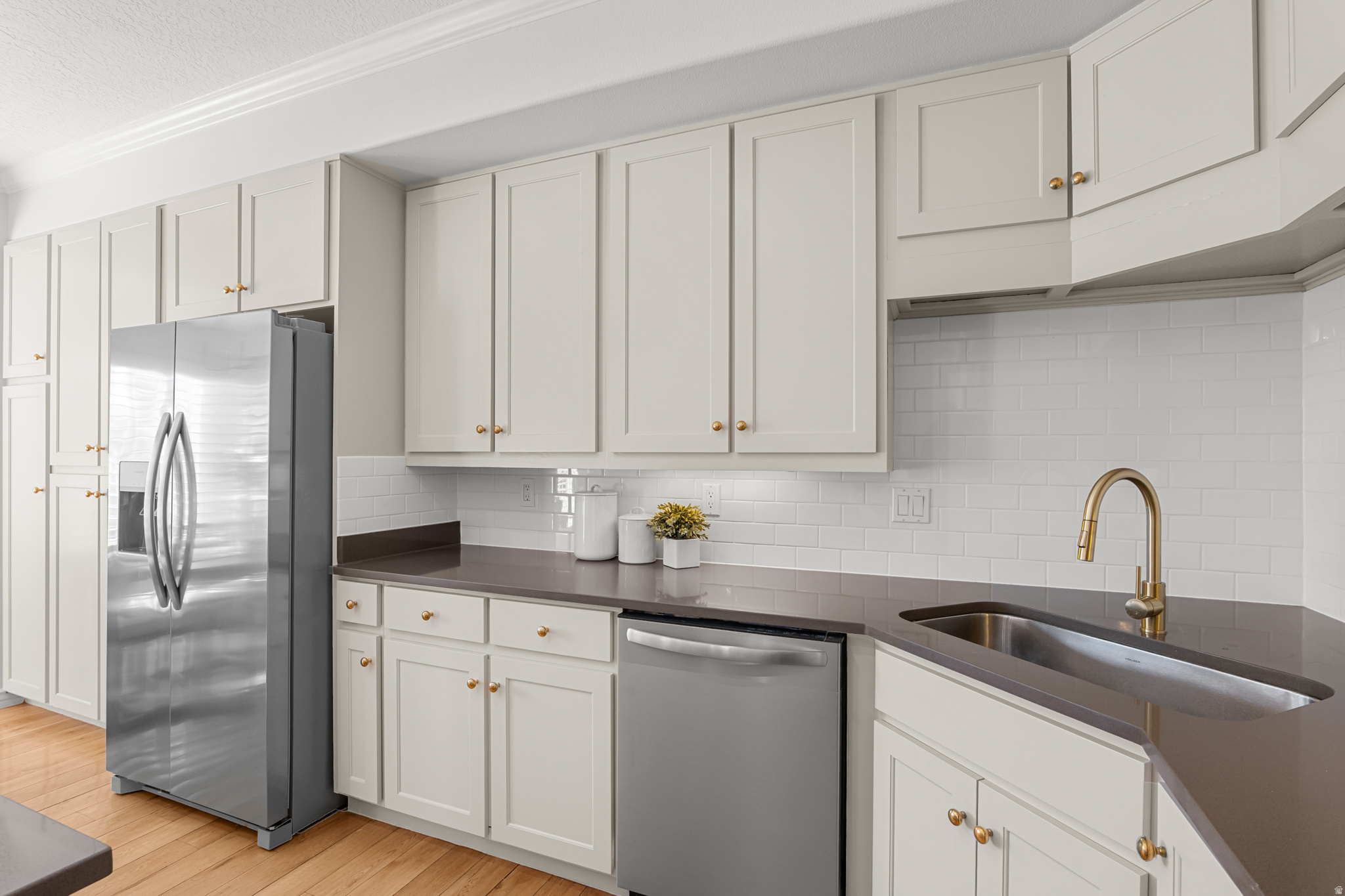 NORMANDY VILLAGE - Residential Income