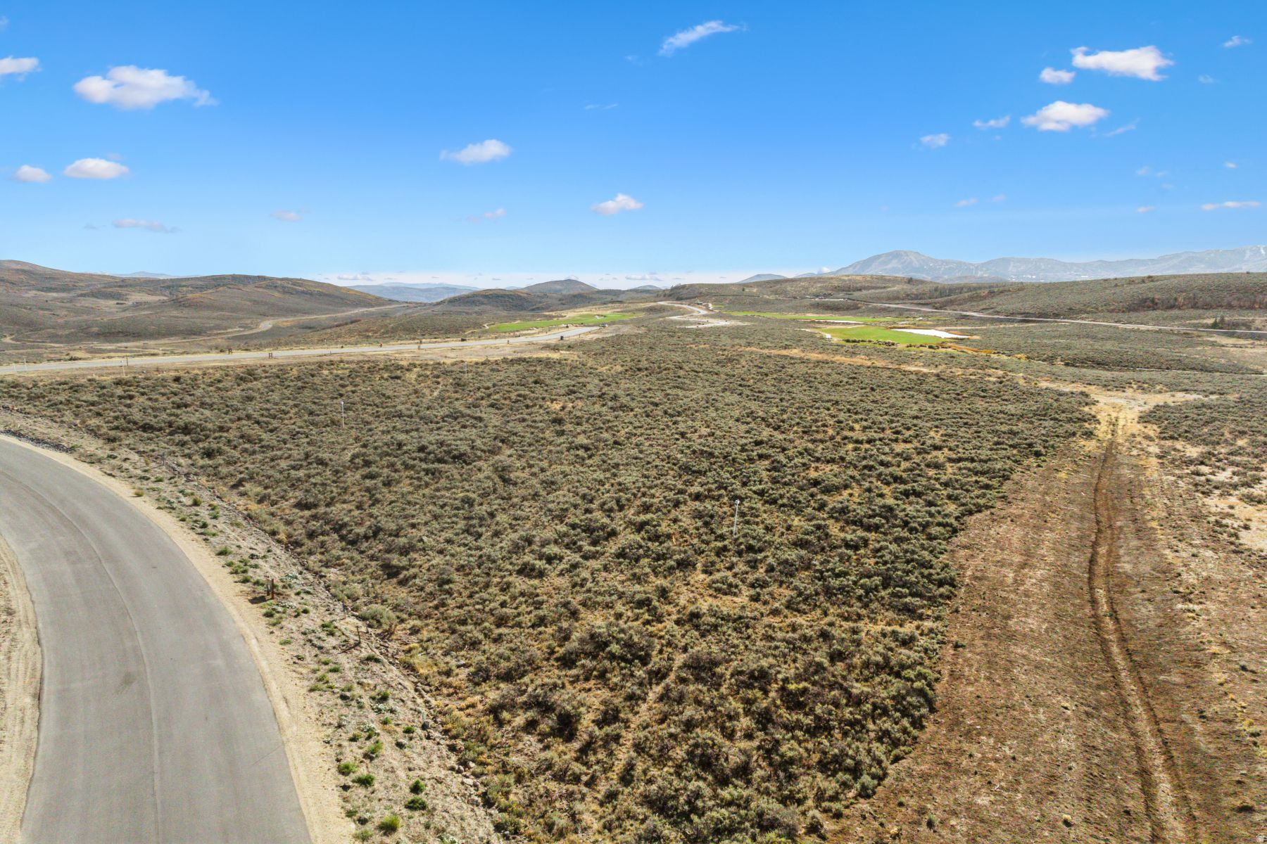 HAWKS PASS - Residential