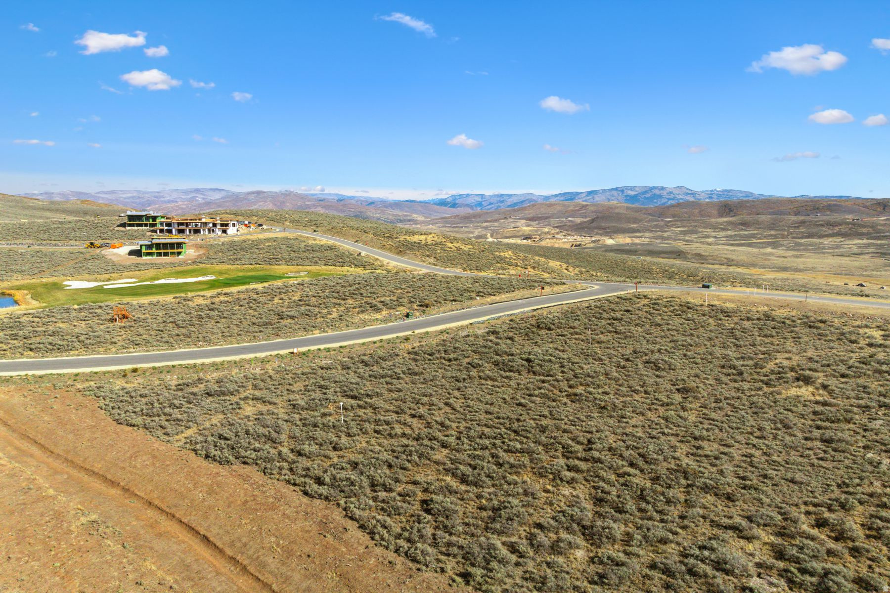 HAWKS PASS - Residential