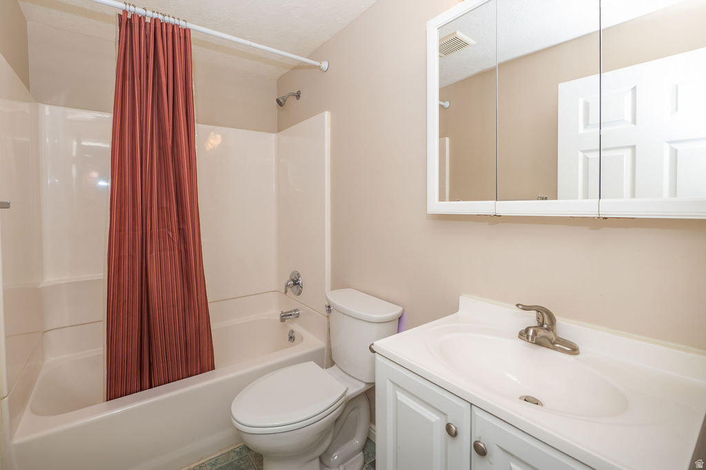 EAGLE CREST - Residential