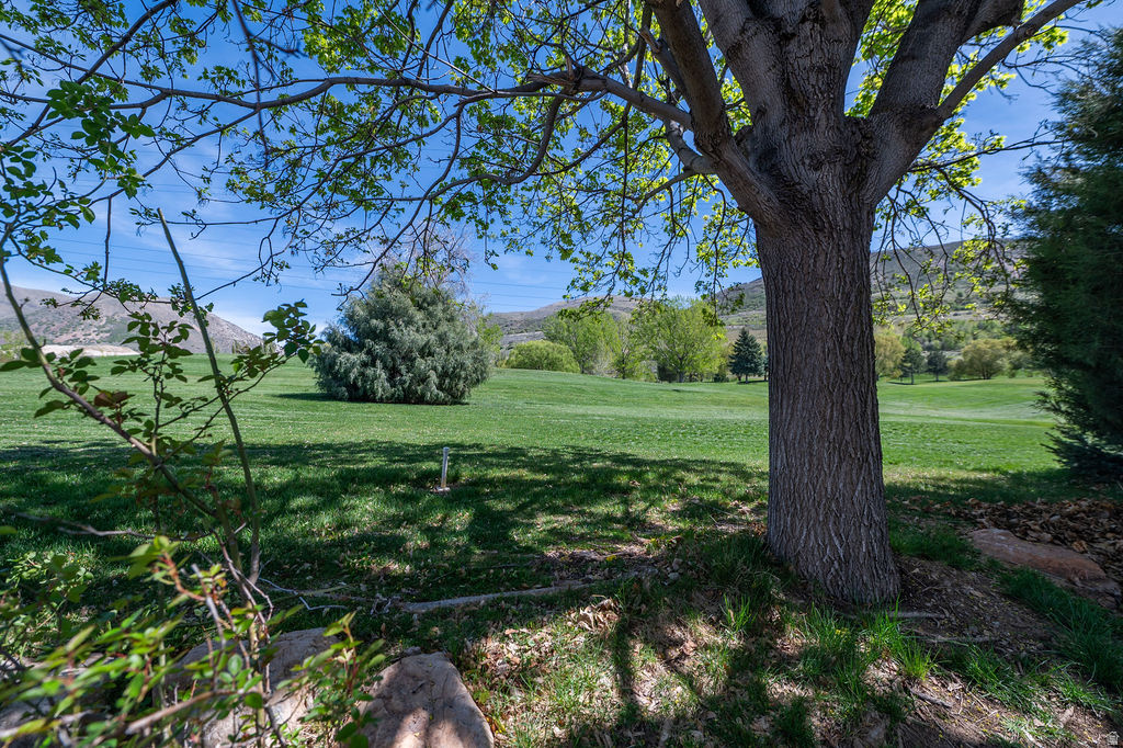 EAGLE CREST - Residential