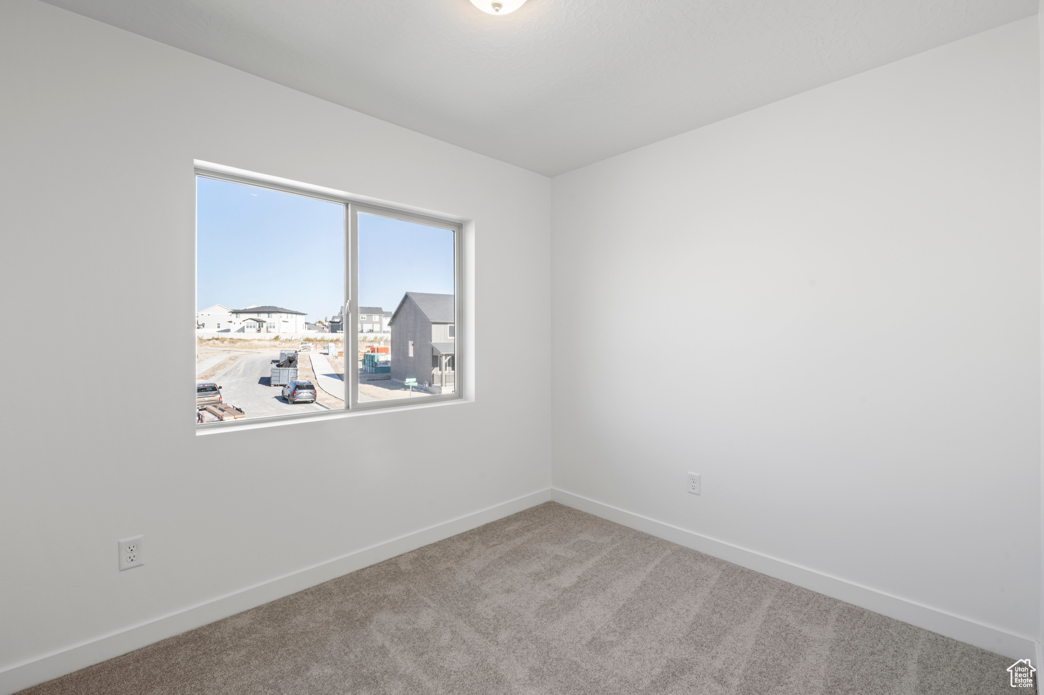 SIENNA HILLS - Residential
