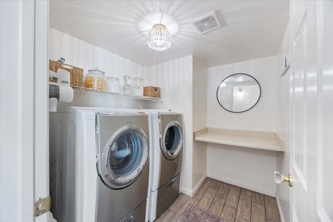 Tiny photo for 737 W 975 S, Lehi, UT 84043 (MLS # 2129484)