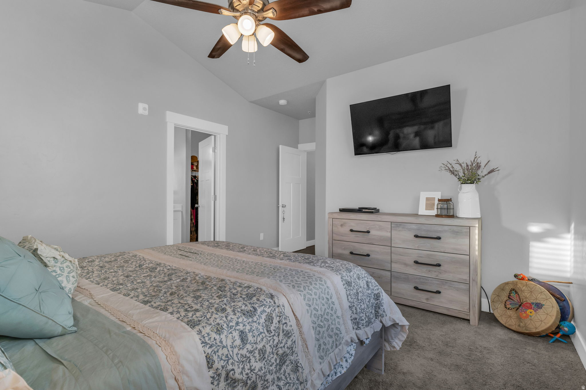 QUAILHILL - Residential