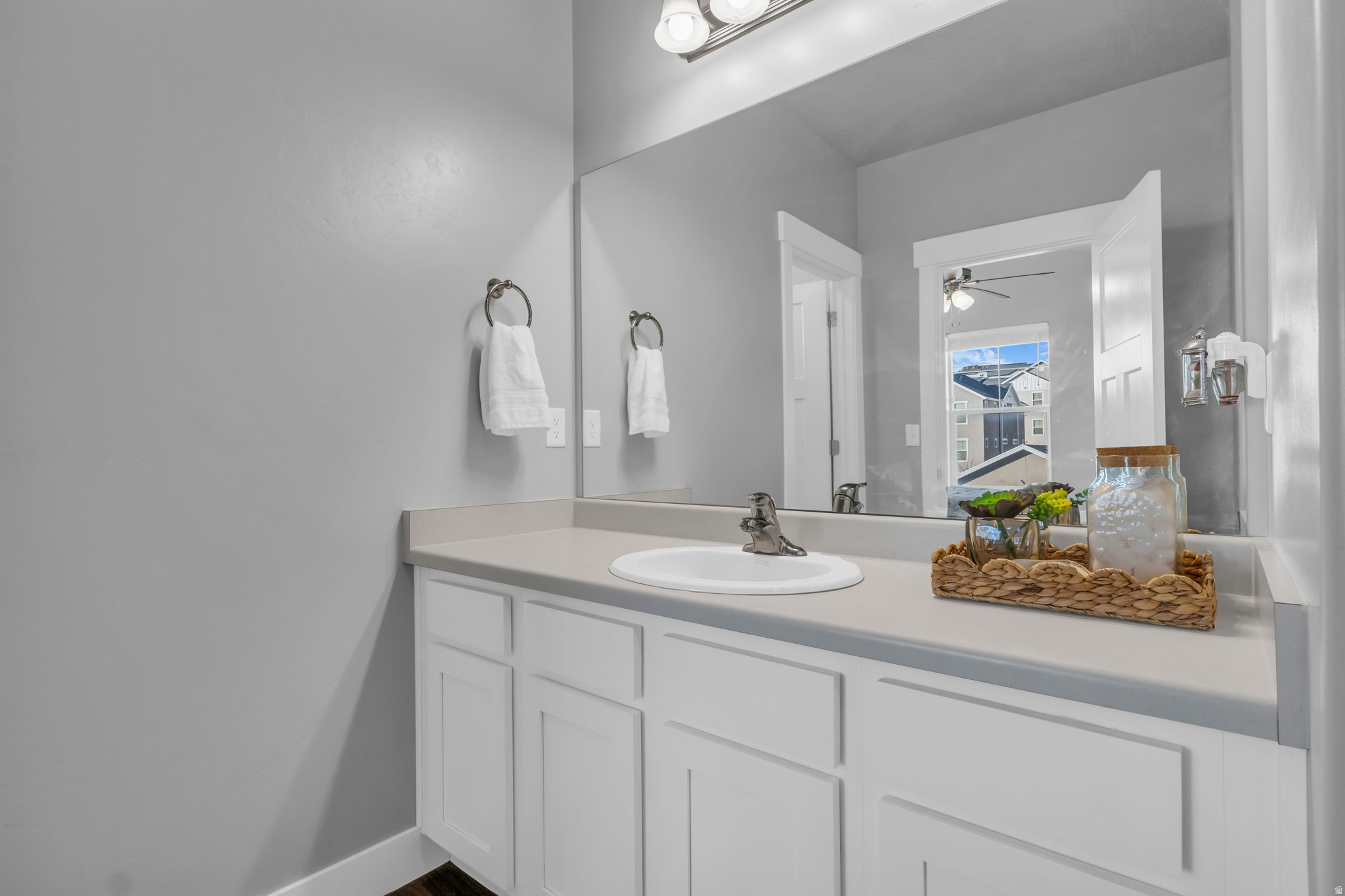 QUAILHILL - Residential