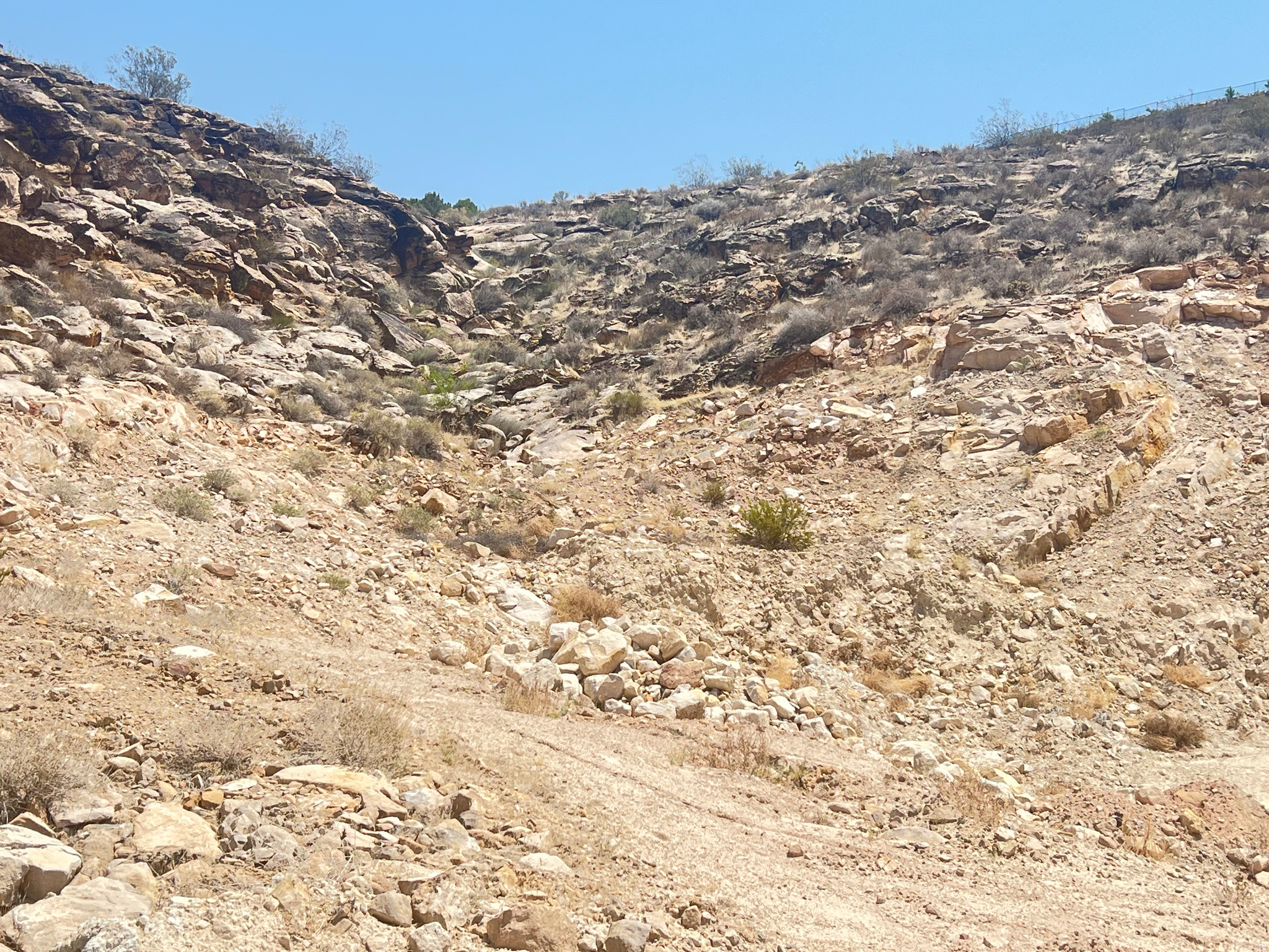 BOULDERS 4 AMD & EXT - Land