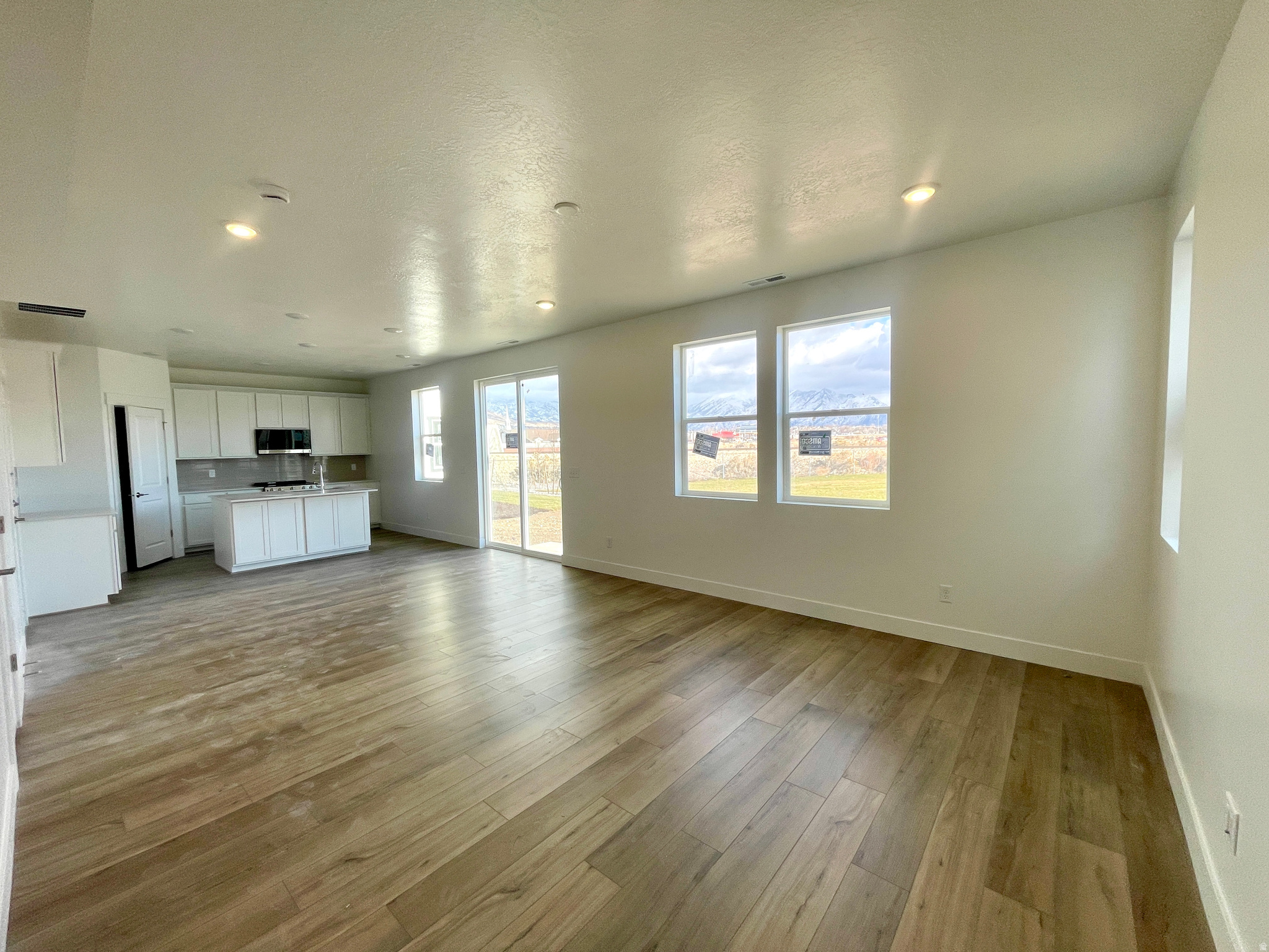 PIONEER MEADOWS - Residential