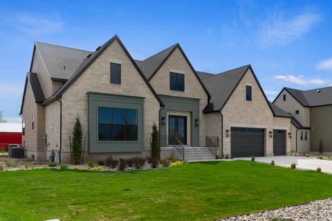 Tiny photo for 461 W SUMMIT LN, Kaysville, UT 84037 (MLS # 2162148)