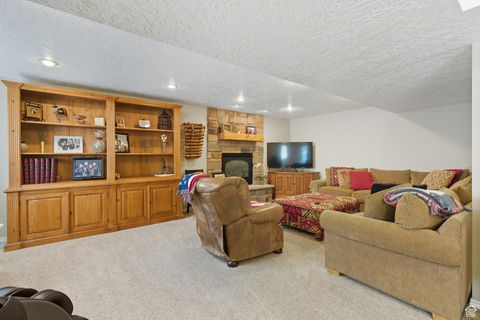 Tiny photo for 2559 E CUPECOY DR, Cottonwood Heights, UT 84121 (MLS # 2113168)