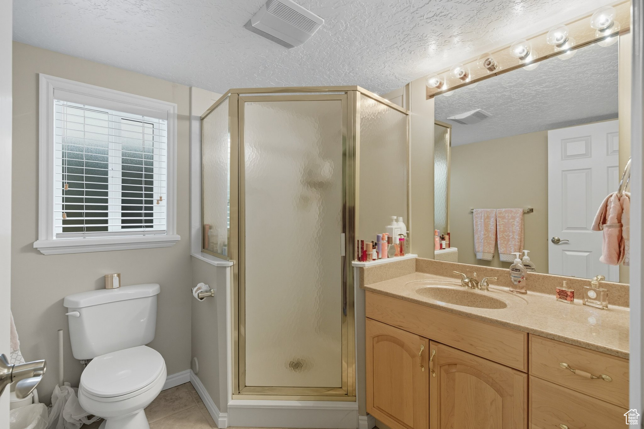 MILL HOLLOW - Residential