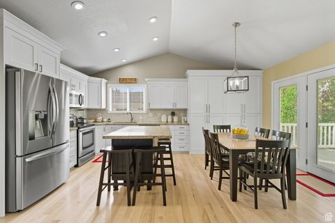 Tiny photo for 2559 E CUPECOY DR, Cottonwood Heights, UT 84121 (MLS # 2113168)