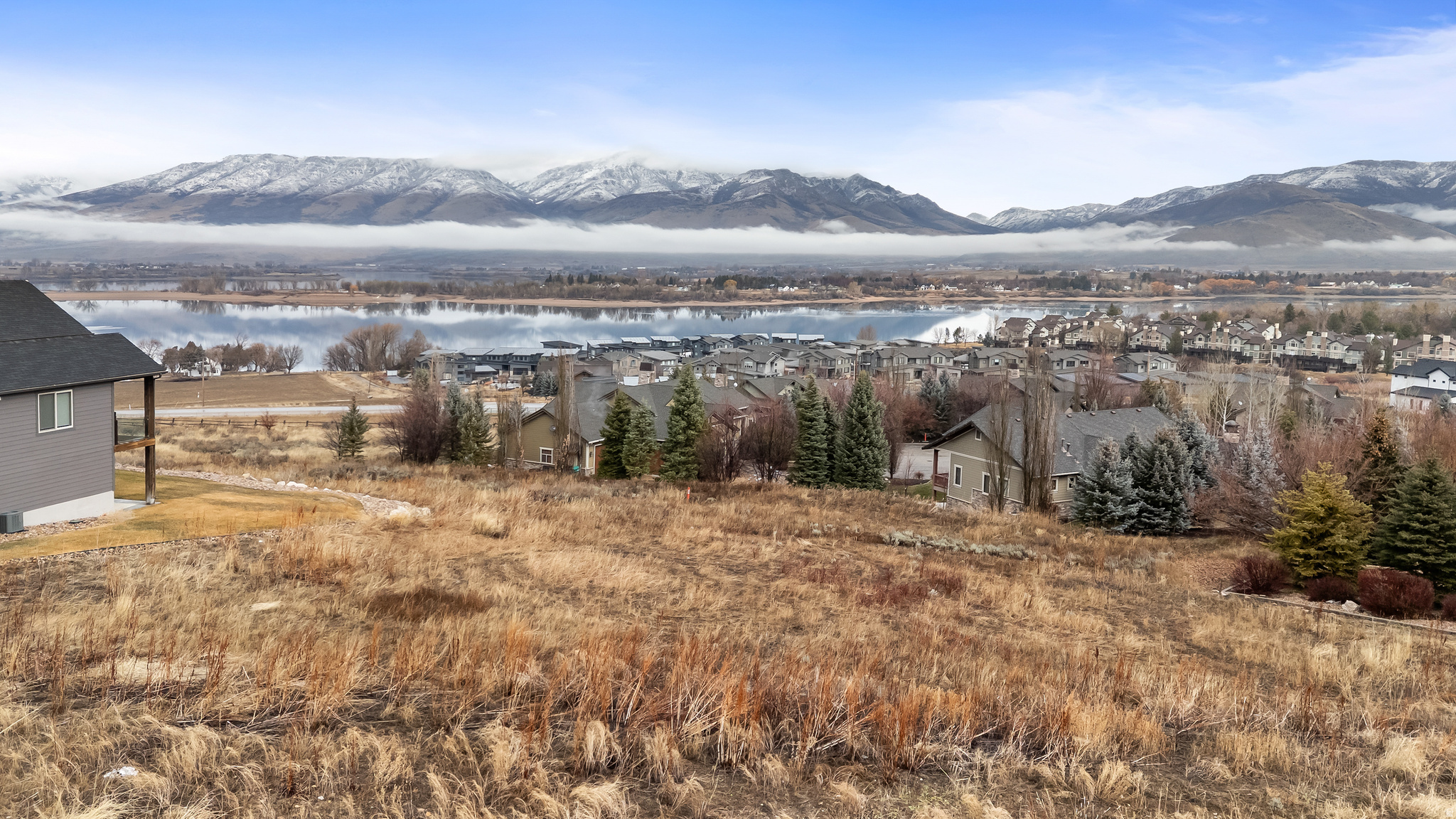 EDGEWATER CHALET - Land