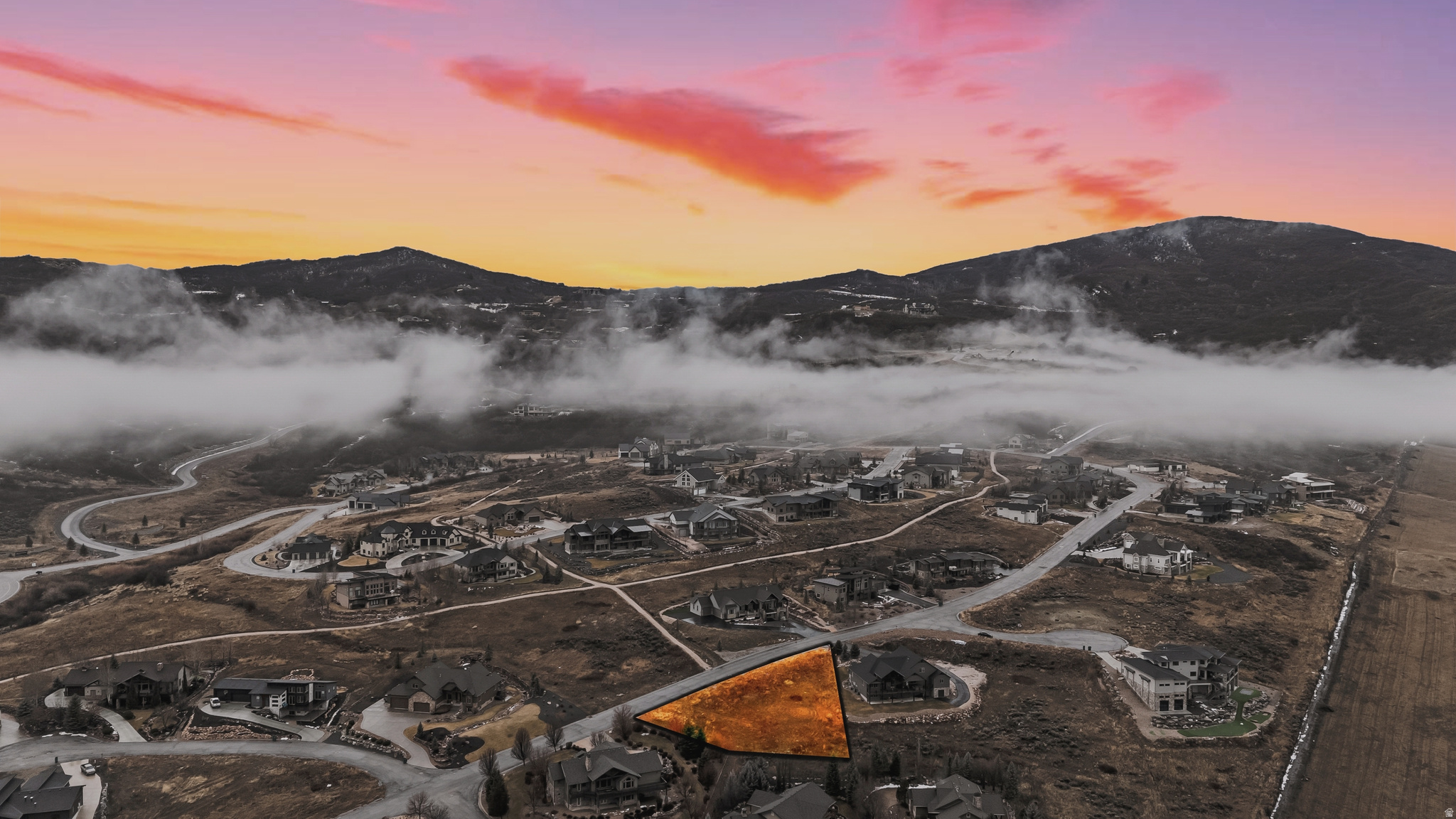 EDGEWATER CHALET - Land