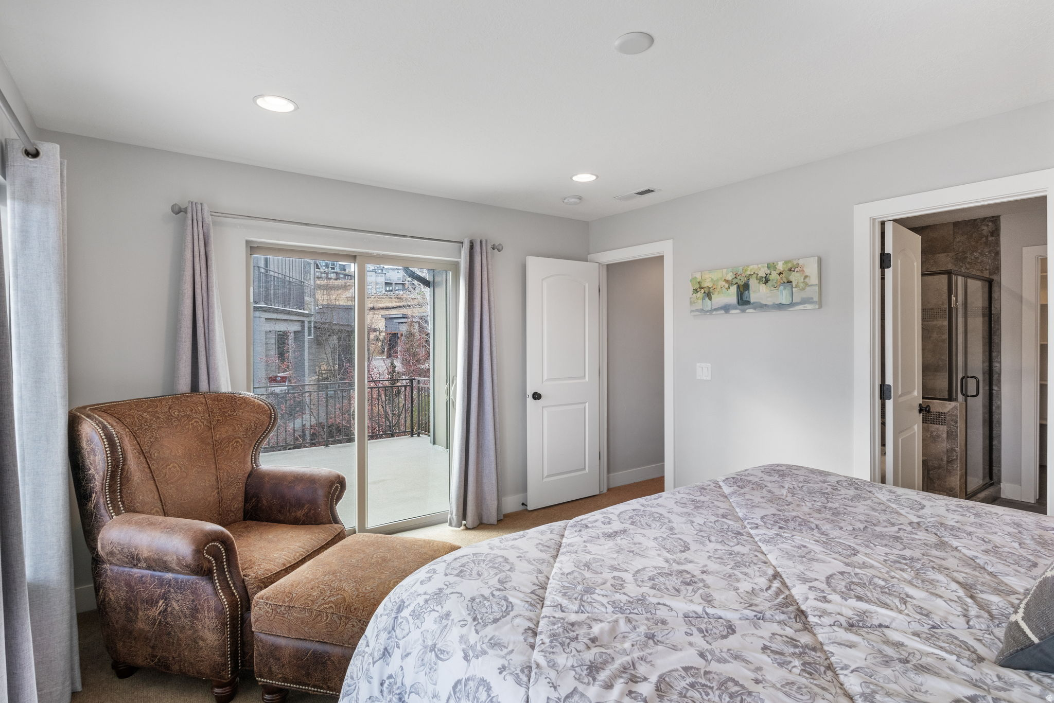 ESCAPES AT EDGEWATER - Residential