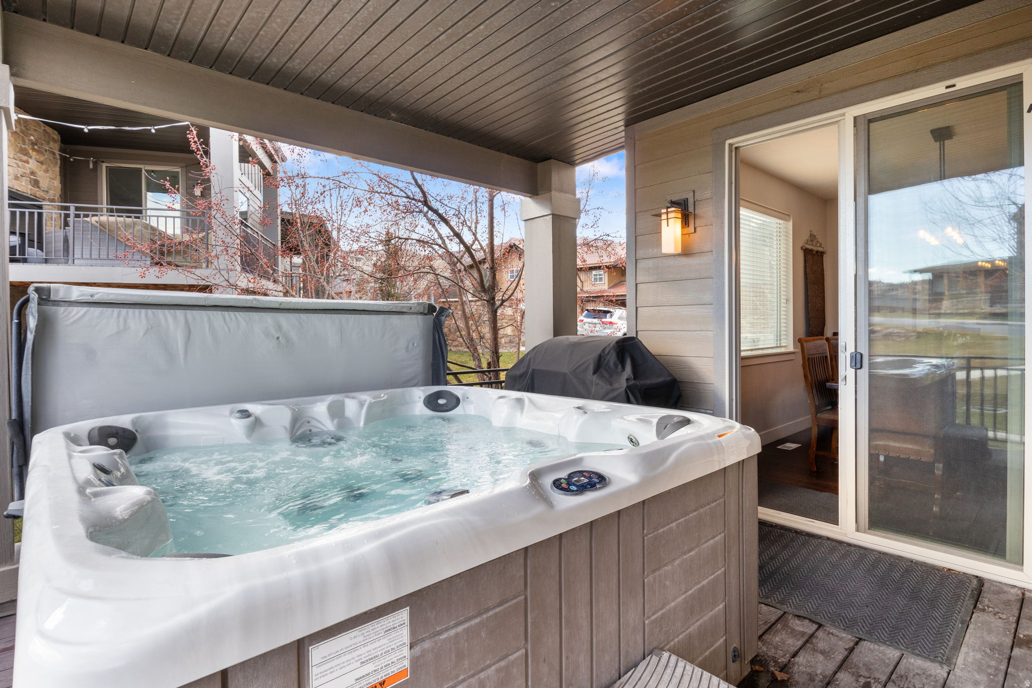 ESCAPES AT EDGEWATER - Residential