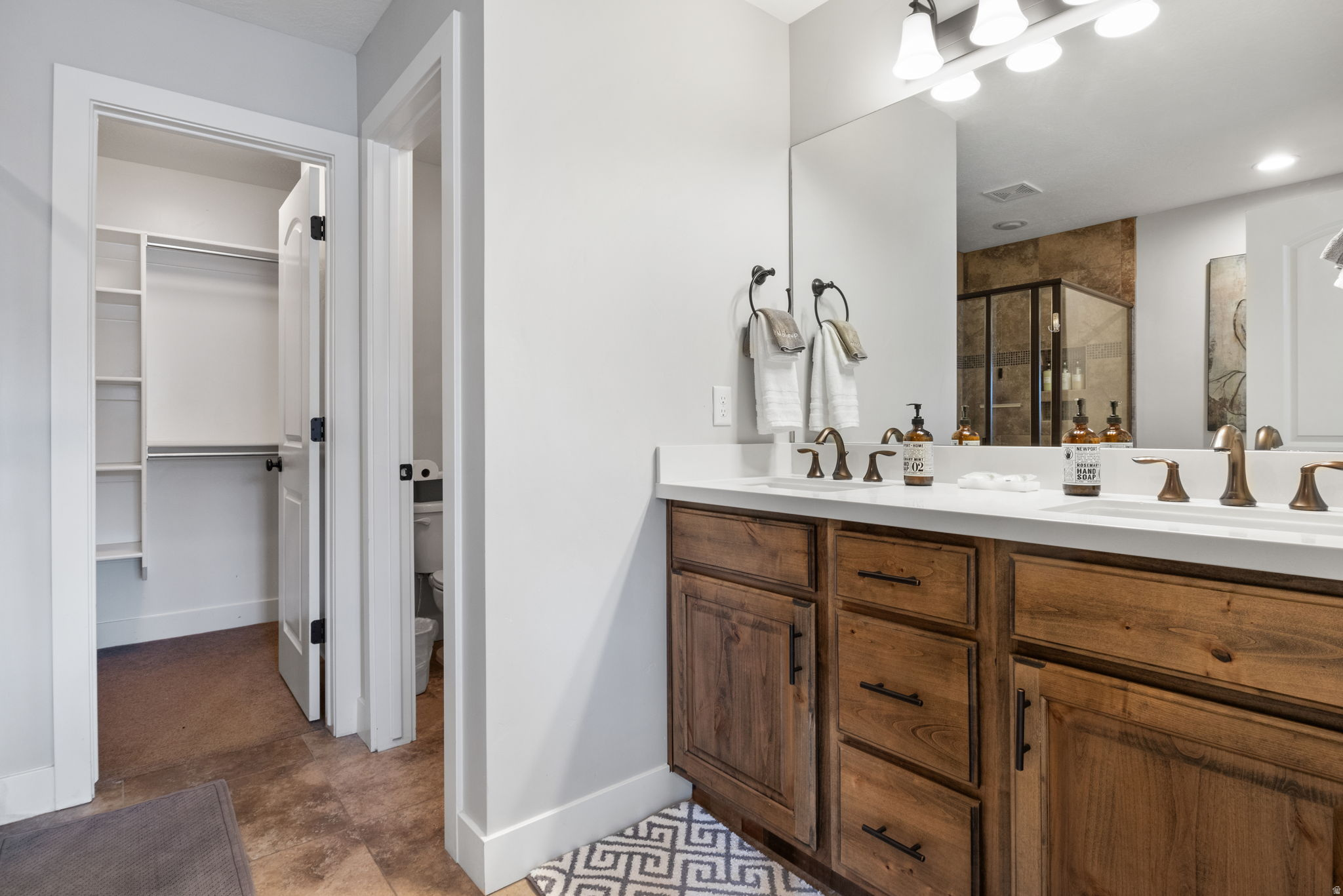 ESCAPES AT EDGEWATER - Residential