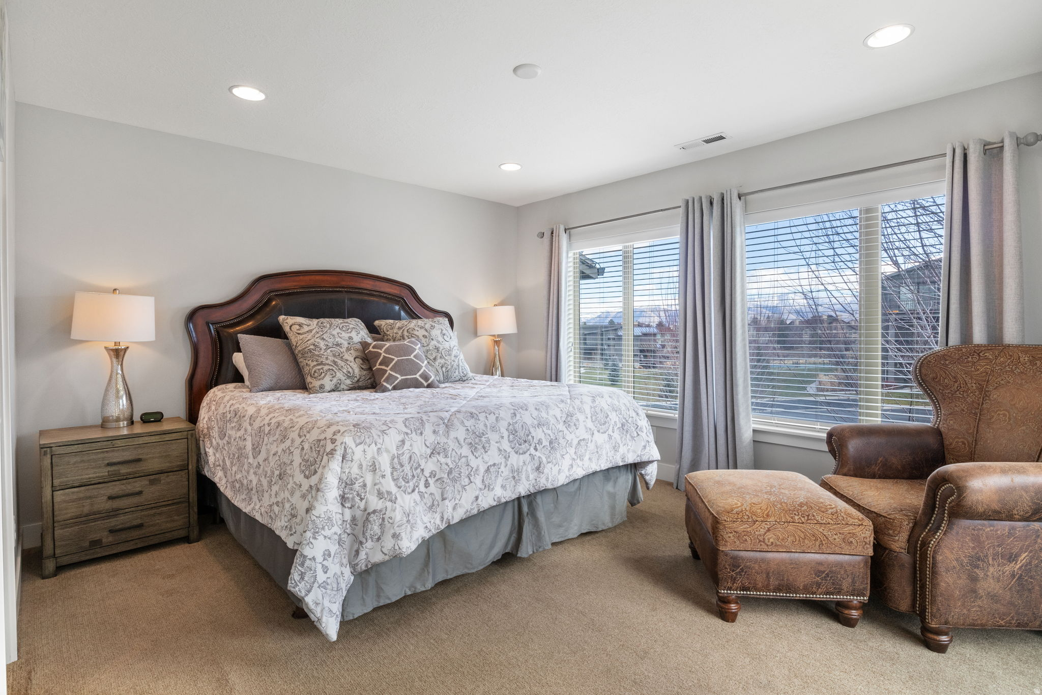 ESCAPES AT EDGEWATER - Residential