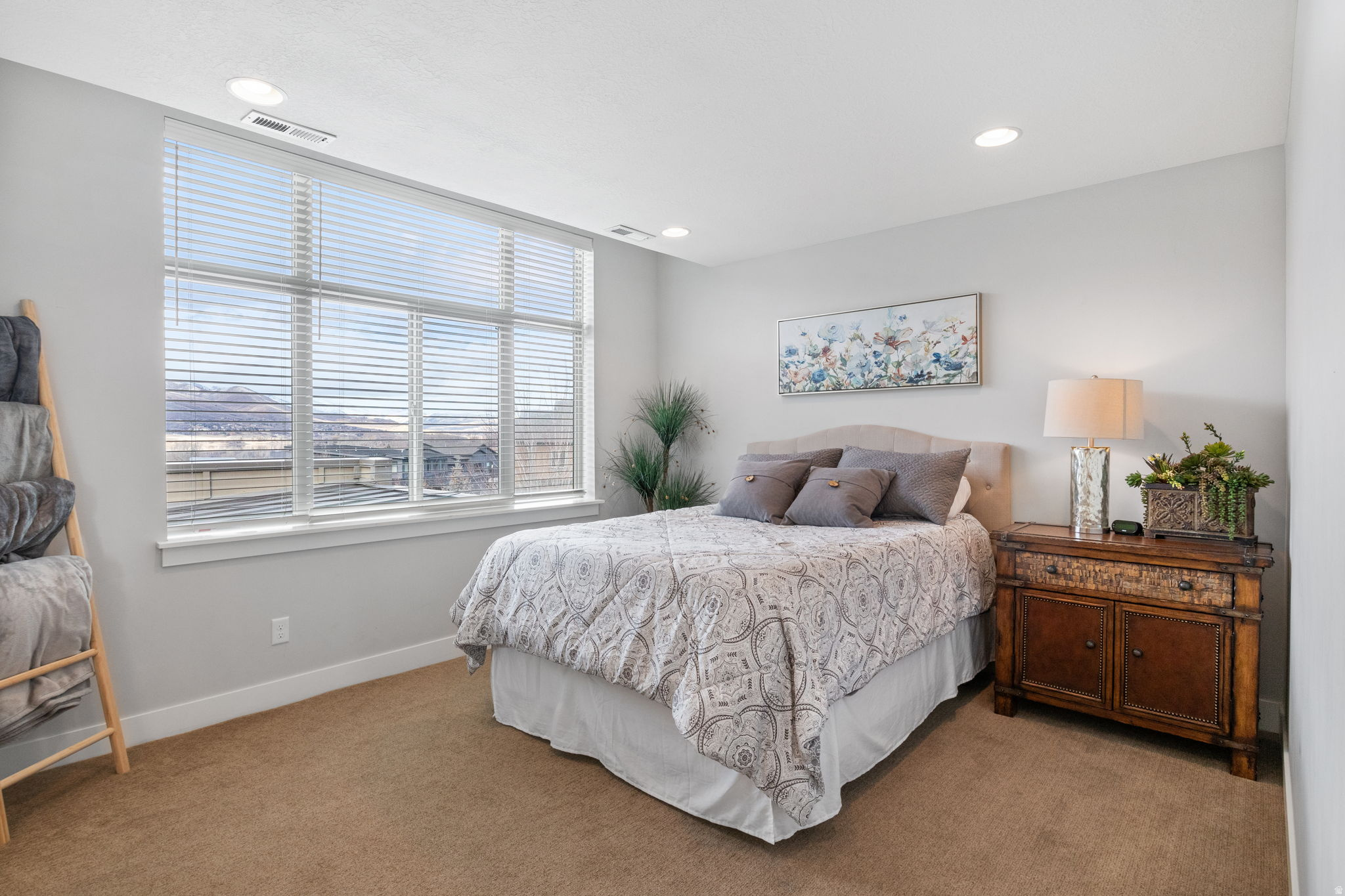 ESCAPES AT EDGEWATER - Residential