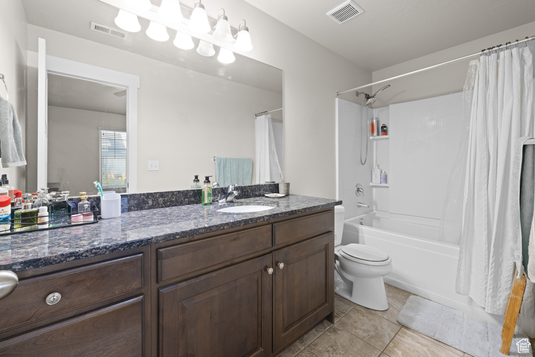 Provo, Utah 84604, United States, 4 Bedrooms Bedrooms, ,3 BathroomsBathrooms,Residential,Active,165751