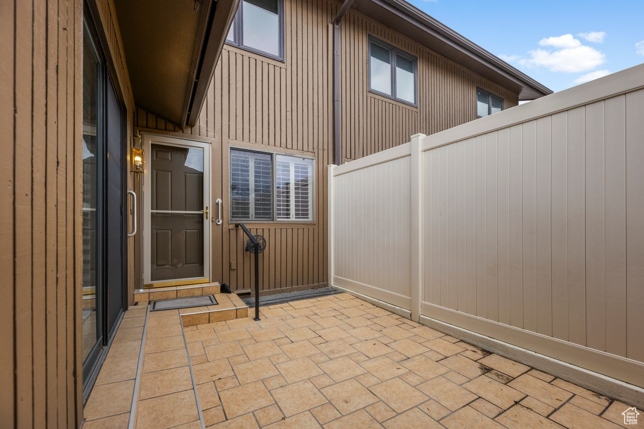 BROOKSTONE - Residential