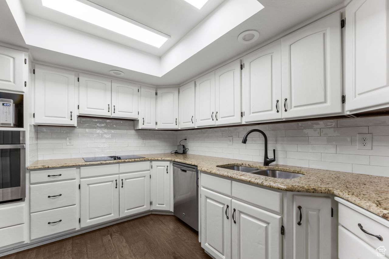 BROOKSTONE - Residential