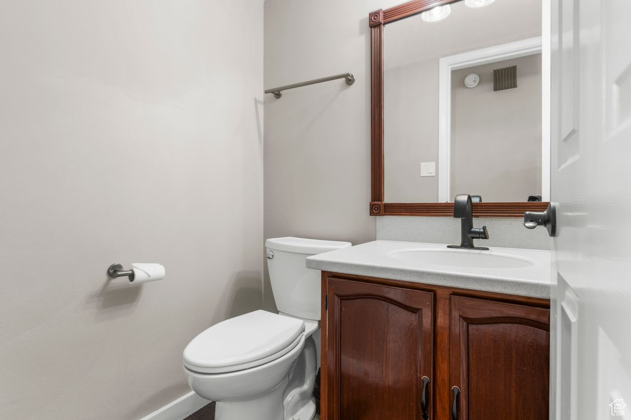 BROOKSTONE - Residential