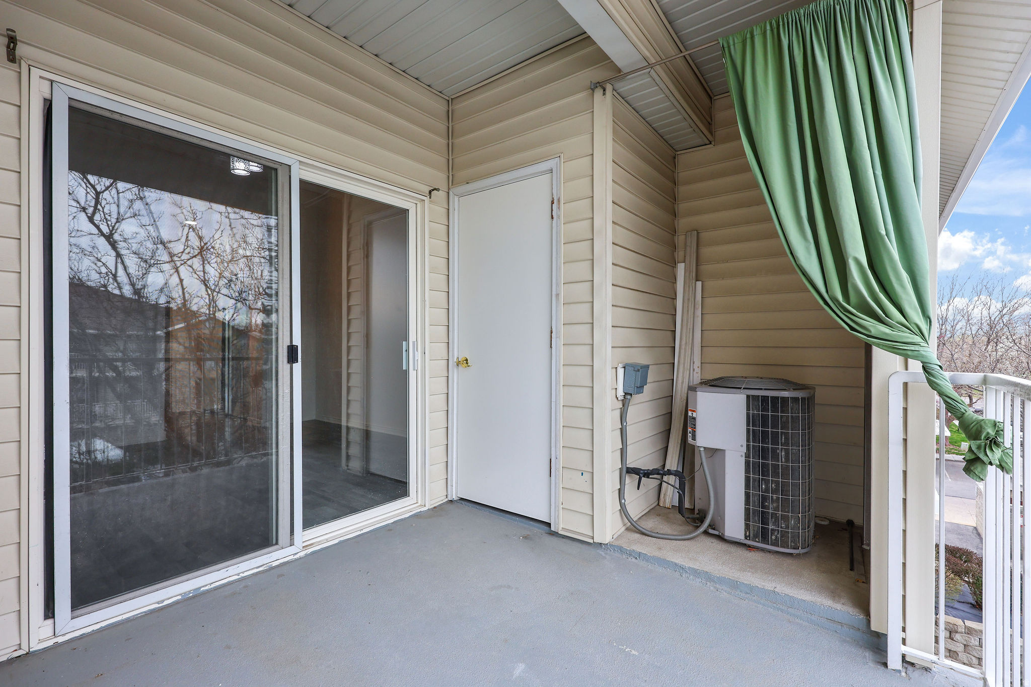 RIVER RUN CONDOS - Residential