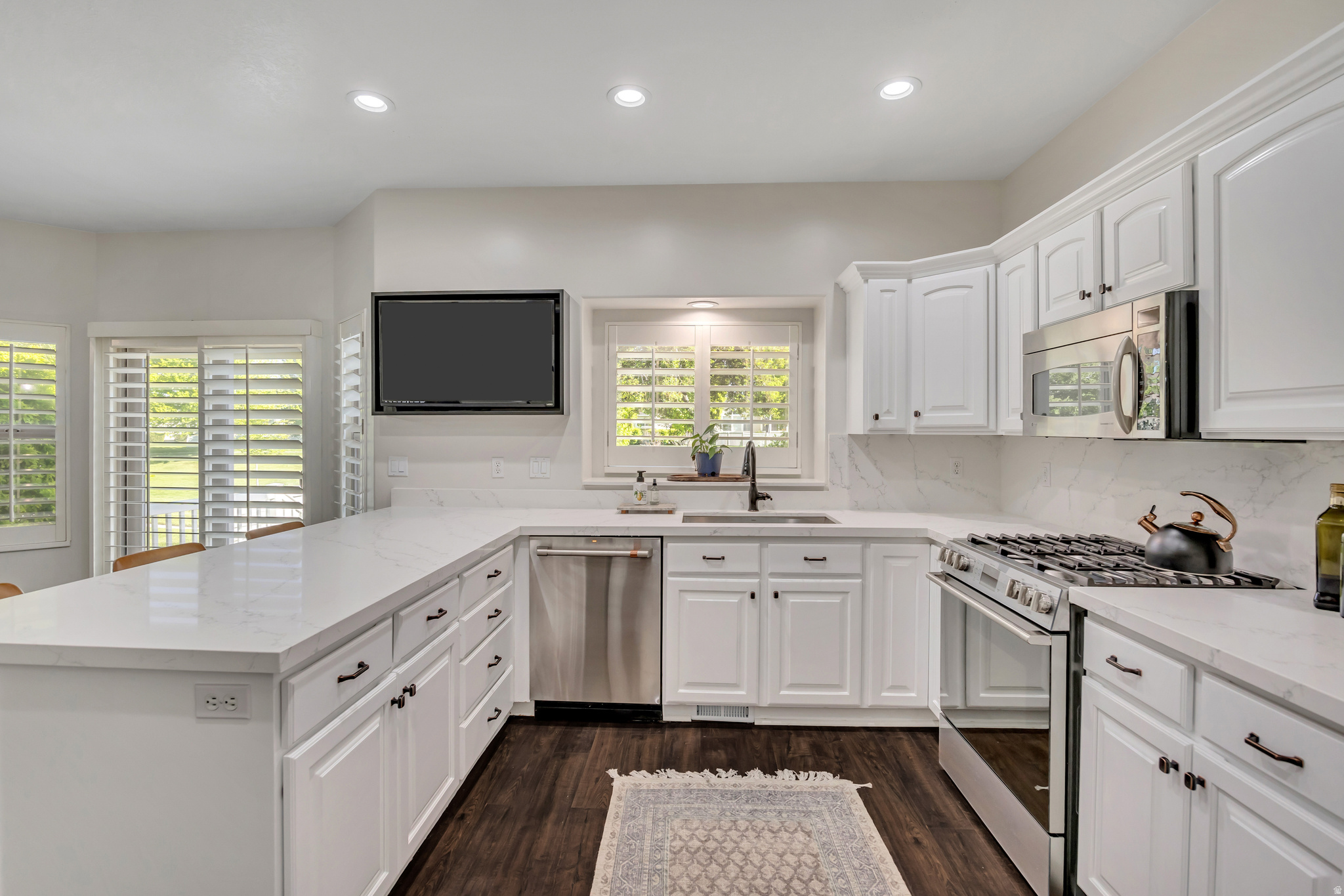 FAIRWAYS OF OAKRIDGE - Residential
