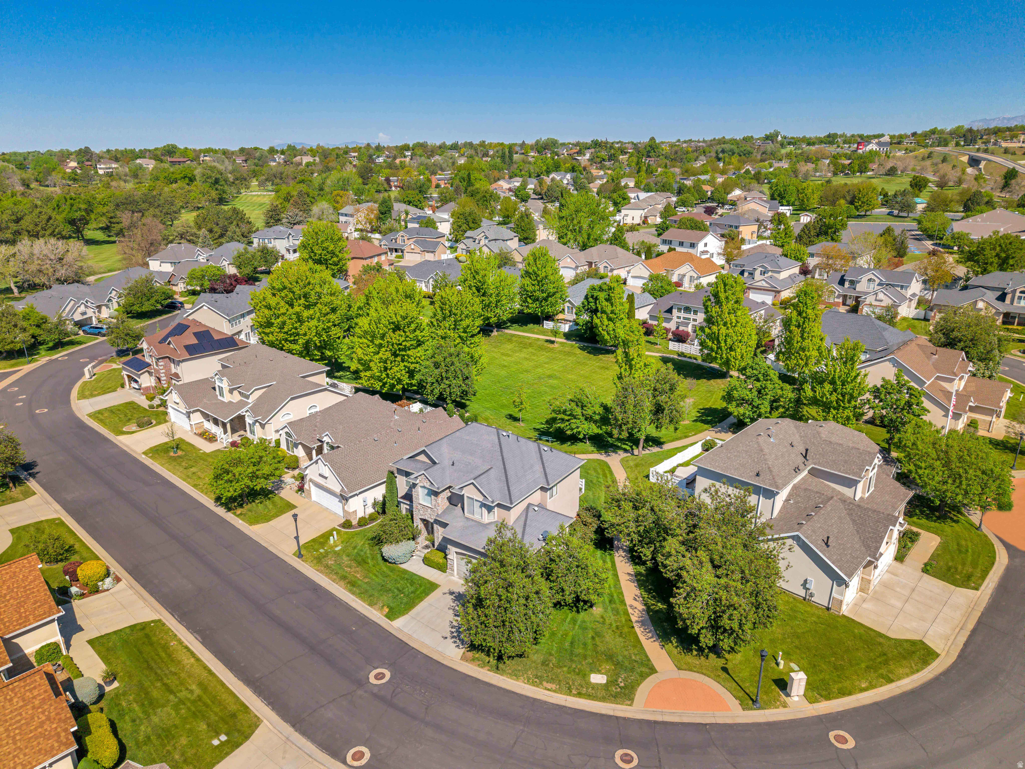 FAIRWAYS OF OAKRIDGE - Residential
