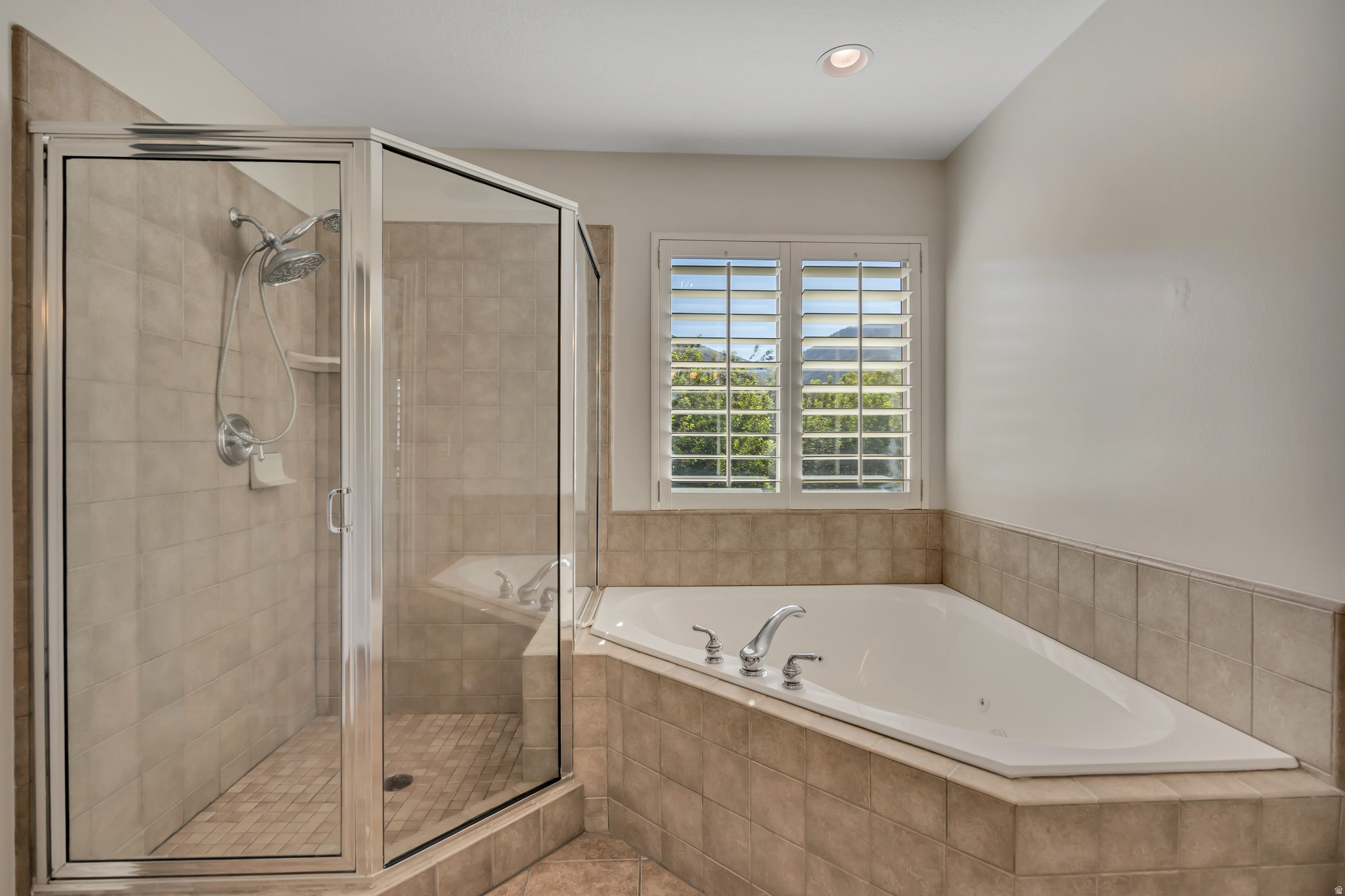 FAIRWAYS OF OAKRIDGE - Residential