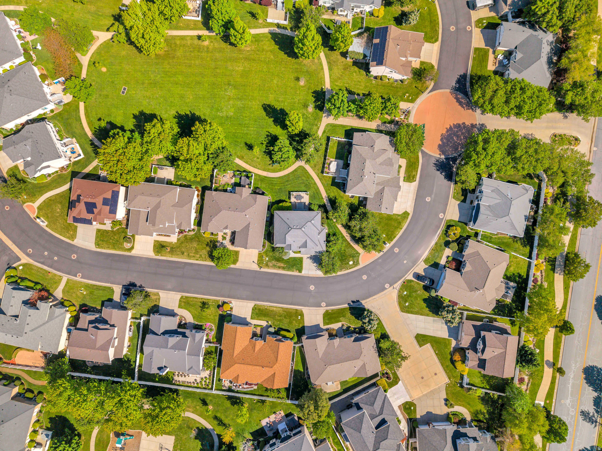 FAIRWAYS OF OAKRIDGE - Residential