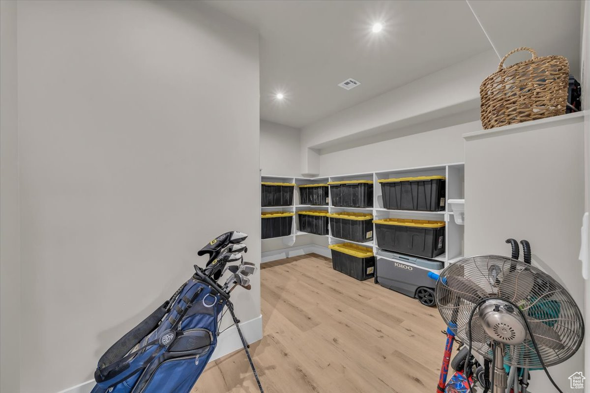 TALON POINTE - Residential