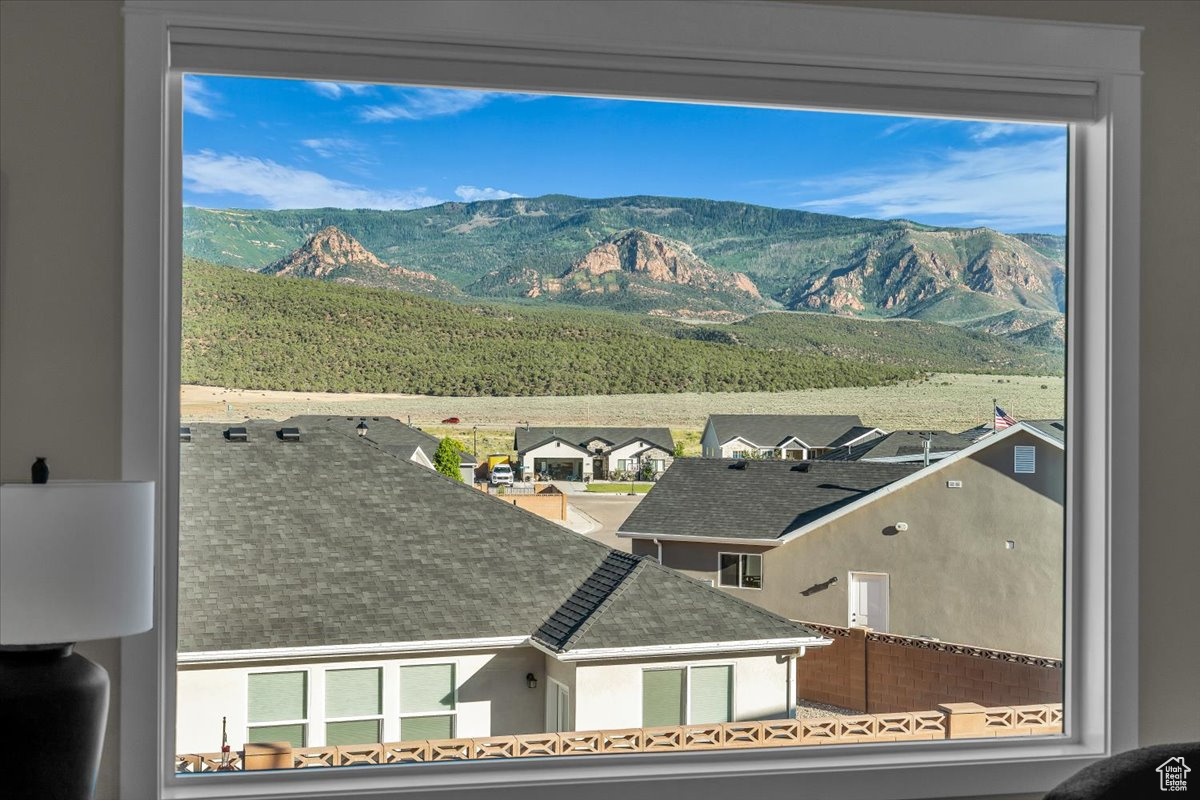 TALON POINTE - Residential