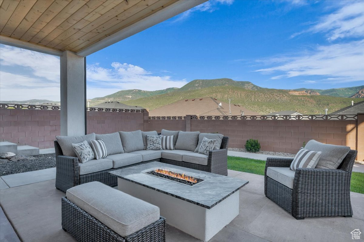 TALON POINTE - Residential