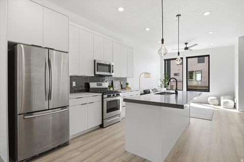 Tiny photo for 14379 S CHAMP CV, Draper, UT 84020 (MLS # 2150543)