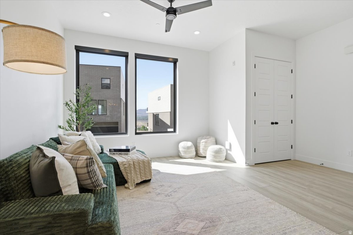 STERLING HEIGHTS - Residential