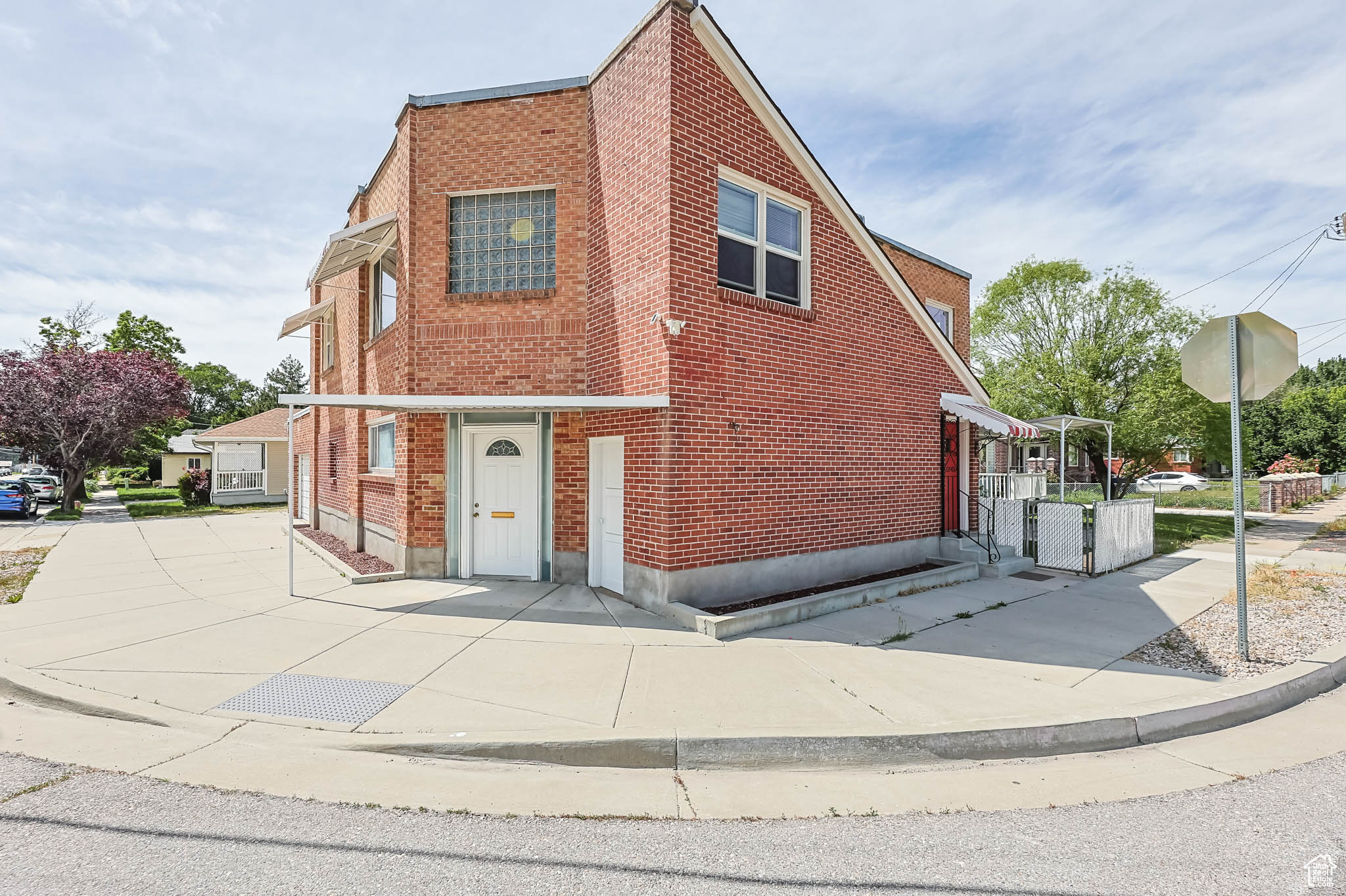 CROSS - Residential Income