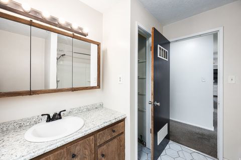 Tiny photo for 141 E 200 N, Duchesne, UT 84021 (MLS # 2147742)