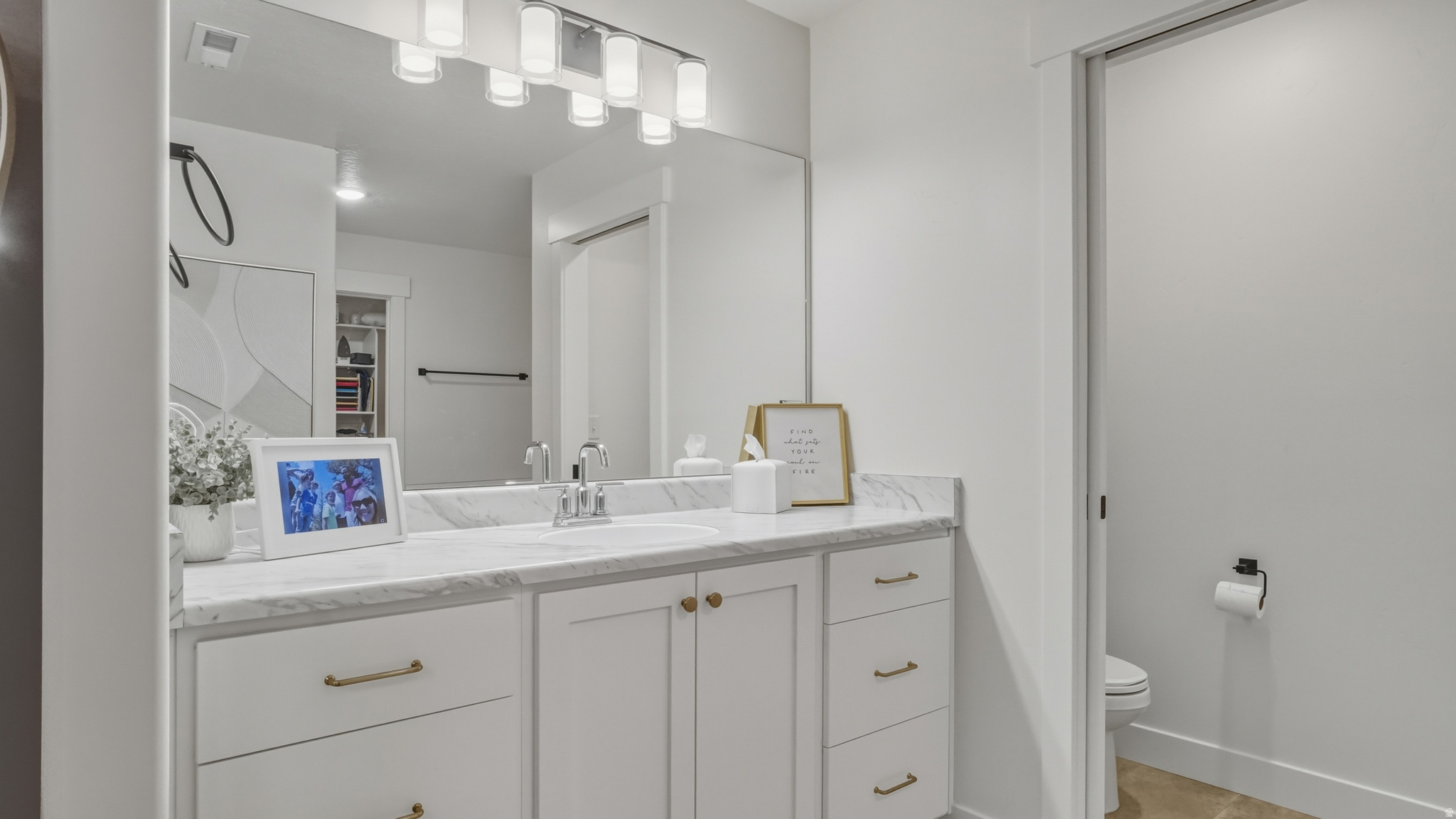 RIVER POINT - Residential