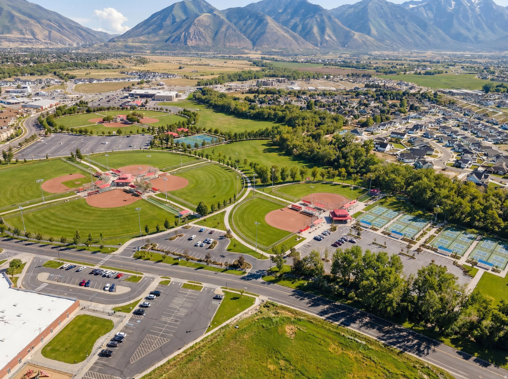 RIVER POINT - Residential