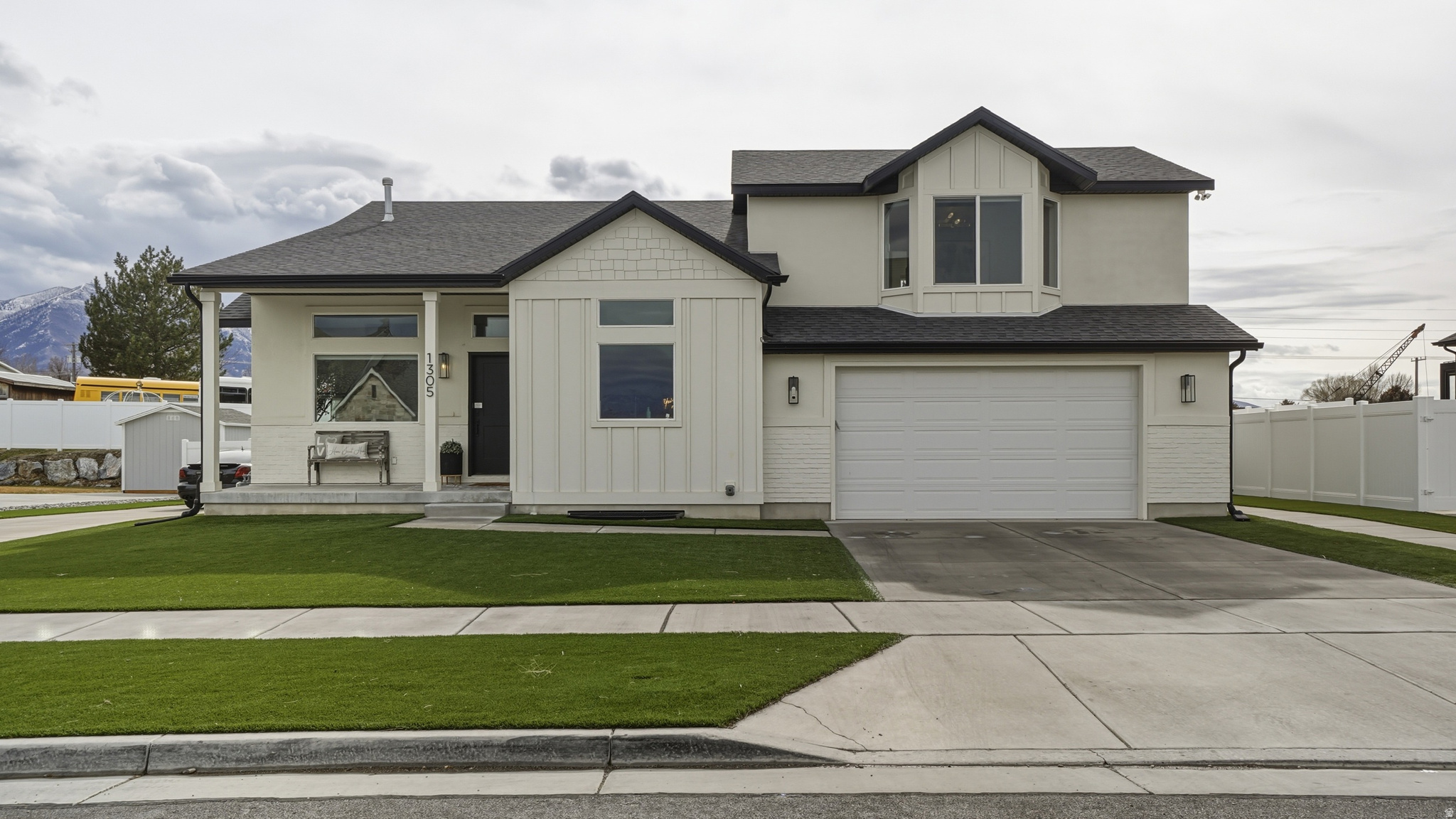 RIVER POINT - Residential