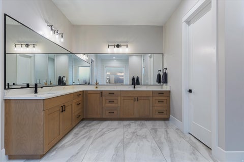 Tiny photo for 1643 W BELAYER DR, Saint George, UT 84770 (MLS # 2185250)