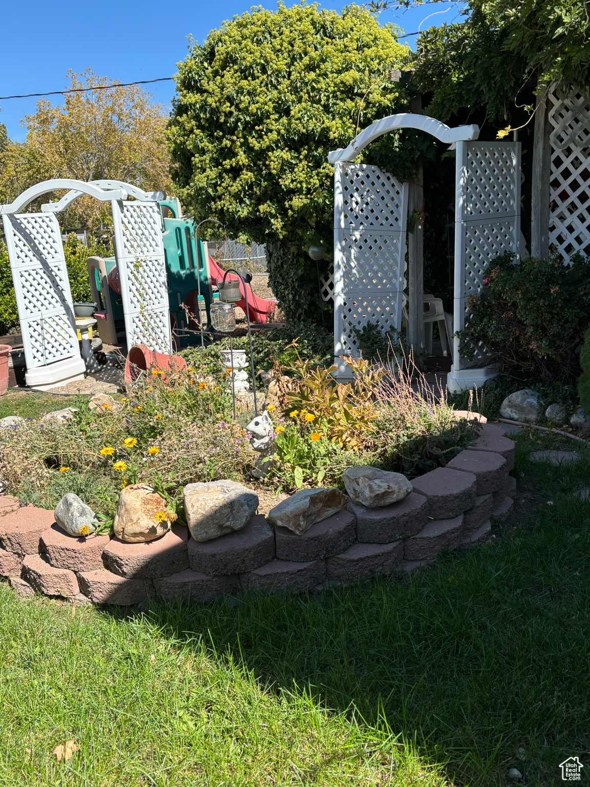 BEN RANCHO ACRES #3 - Residential