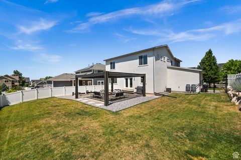 Tiny photo for 1578 E MAPLE WAY, Layton, UT 84040 (MLS # 2093446)