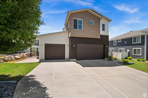 Tiny photo for 1578 E MAPLE WAY, Layton, UT 84040 (MLS # 2093446)